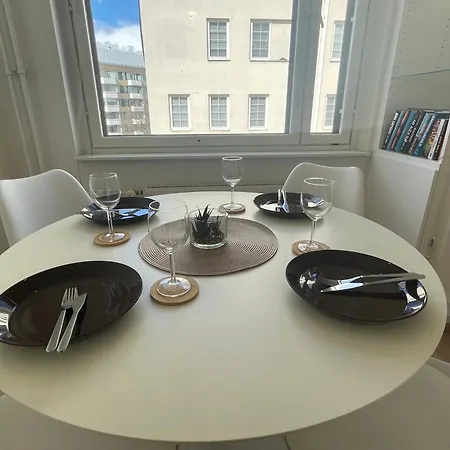 Lägenhet Kolmikulman Kingi, A Renovated Flat With Balcony *